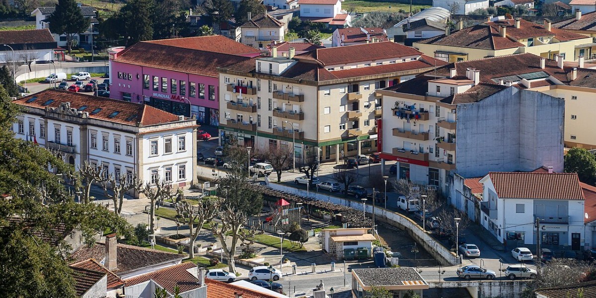 miranda_do_corvo_-_portugal_53094187309.jpg